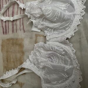 Bali Underwire White Lace Cup 38c Bra